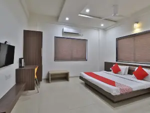 OYO 41737 Hotel Atithi