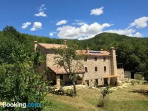 Bolara 60: the Cottage