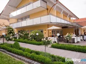 Hirsch1783 Hotel Landhaus