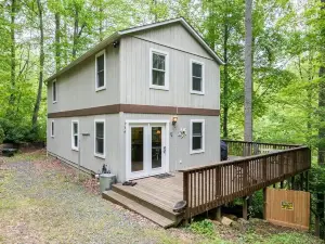 The Chicken Coop - 2 Br Home