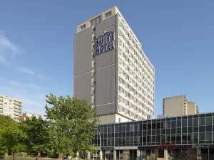 Campus Tower Suite Hotel