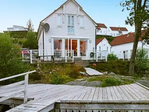 Holiday Home in Gurskøy