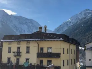 Hotel Sciatori 3 Stelle Superior