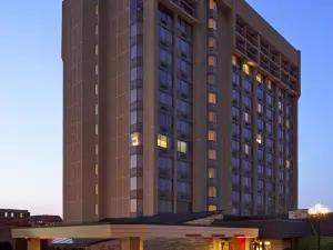 Sheraton Westport Plaza Hotel St. Louis