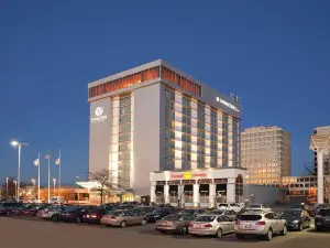 DoubleTree by Hilton Chicago - North Shore Conference Center