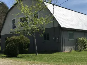 Full Circle Farm Inn