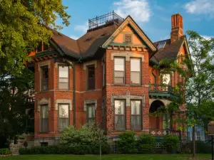Historic Webster House Bed and Breakfast Inn