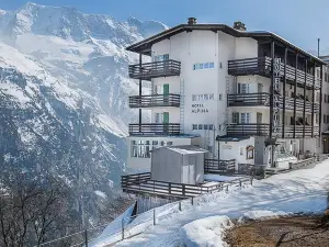 Hotel Alpina