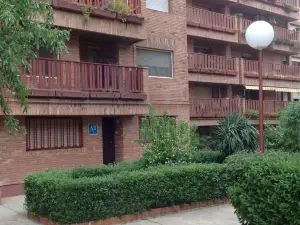 Apartamentos Alcañiz, Ana