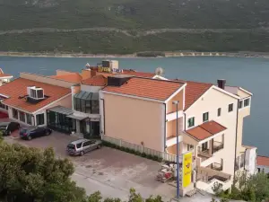 Hotel Adria