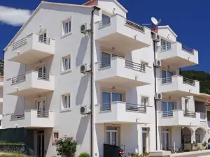 Vespera Apartments