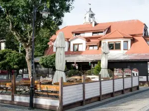 Columbus Ustka - Limanowskiego 1
