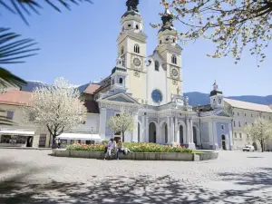 Haller Suites & Restaurant