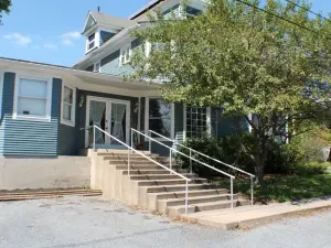 The White Birch Inn