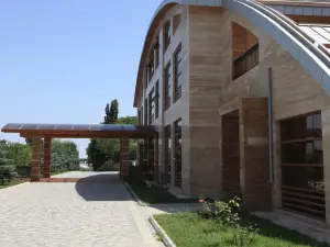 Ladera Resort Qusar