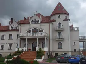 Pałac Koronny Noclegi & Wypoczynek
