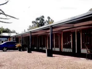 Stratford Motel