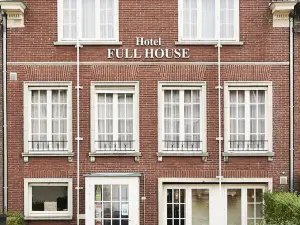 Full House Hotel