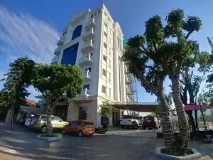 Khách sạn Thái Hòa Riverside