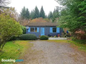 Loch Ness Highland Cottages with Partial Loch View