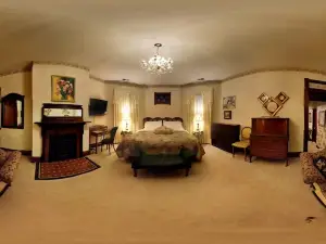 Herrold on Hill B&B