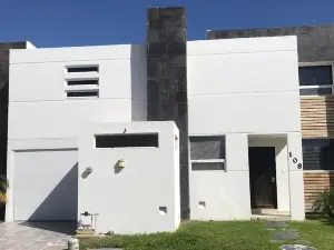 Casa Gabrielas 108