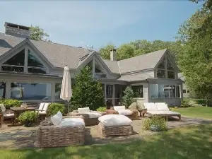 Sea Spray - Six Bedroom Home