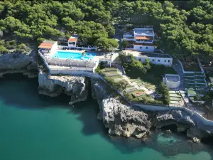 Sfinal Residence