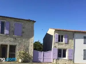 Accacia Home