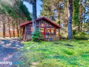 Woodland Cottage by the Sea