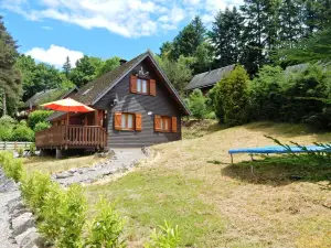 Peaceful Chalet in Beaulieu with Whirlpool