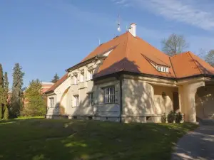 Vila Haj