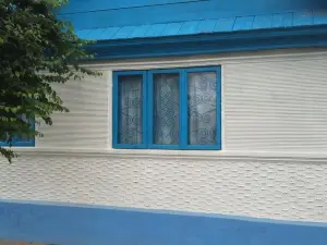 La Lipoveni