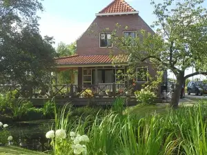 Lodges Near the Rhine - Sustainable Residence