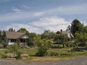 Malahat Farm Heritage Retreat