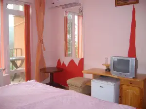 Sveti Georgi Family Hotel