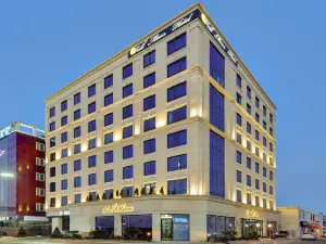 โรงแรมฟูลมูน