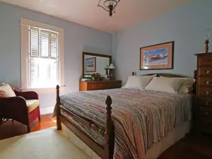 Fairmount Bed & Breakfast