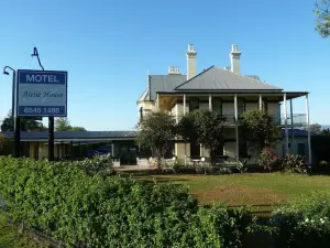 Airlie House Motor Inn