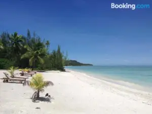 Aitutaki Seaside