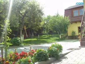 Casa Dintre VII