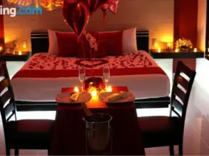 Auto Hotel Deluxe