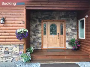 Cozy Cove Inn