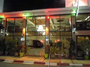 Majliss Hotel Downtown