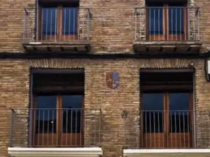 Plaza Apartamentos