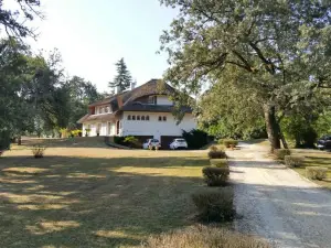 La Belle Chaumière
