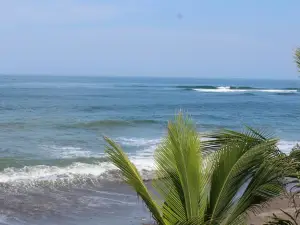 Sunset Waves House