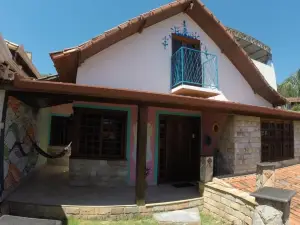 Hostel Lares