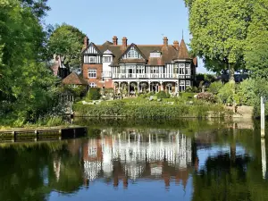 River Arts Club