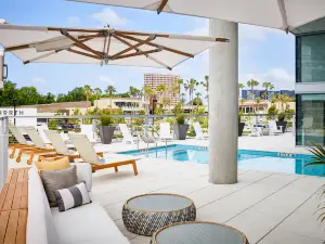 AC Hotel by Marriott Irvine